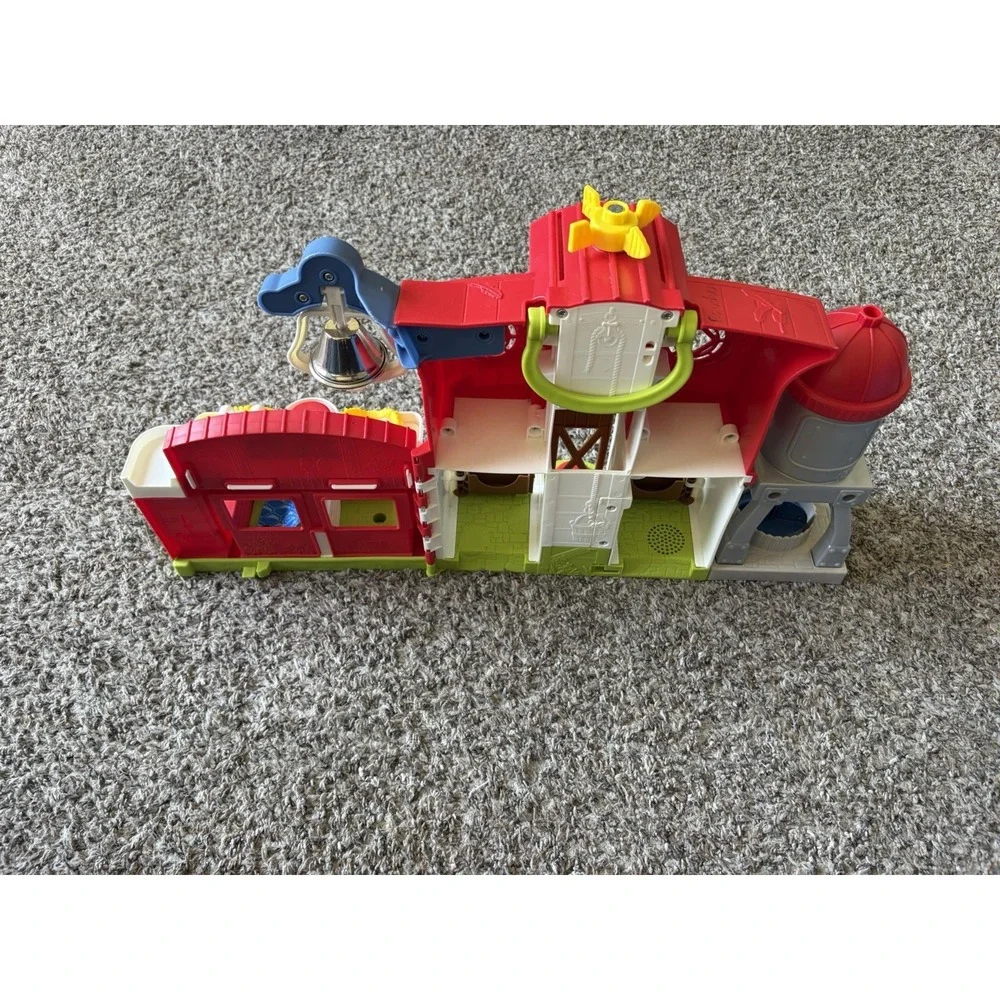 2016 Fisher‎ Price Farm Barn Toy WORKS! Talking Singing Little People Play Set
